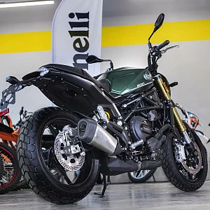 Мотоцикл Benelli Leoncino 800 (зеленый/черный)